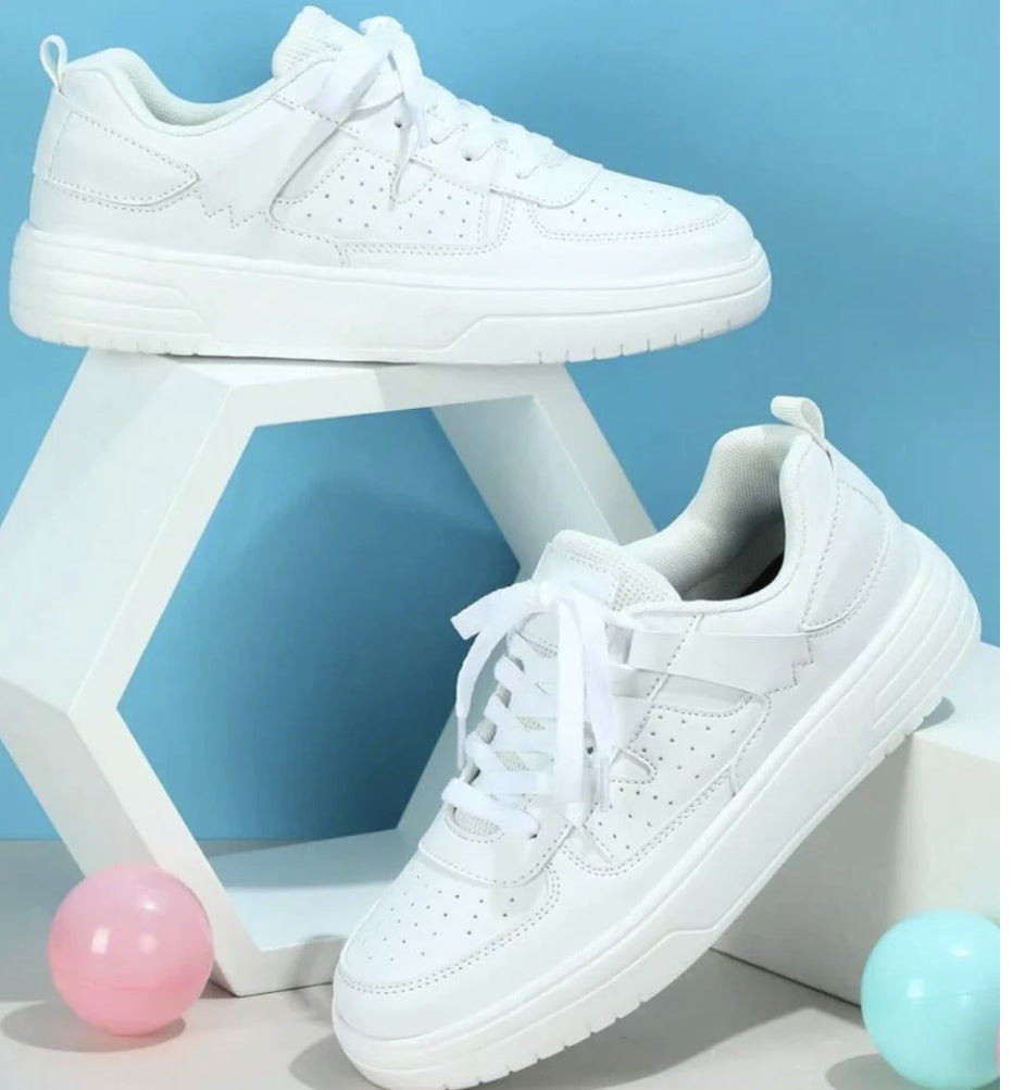 White Breathable Casual Shoes