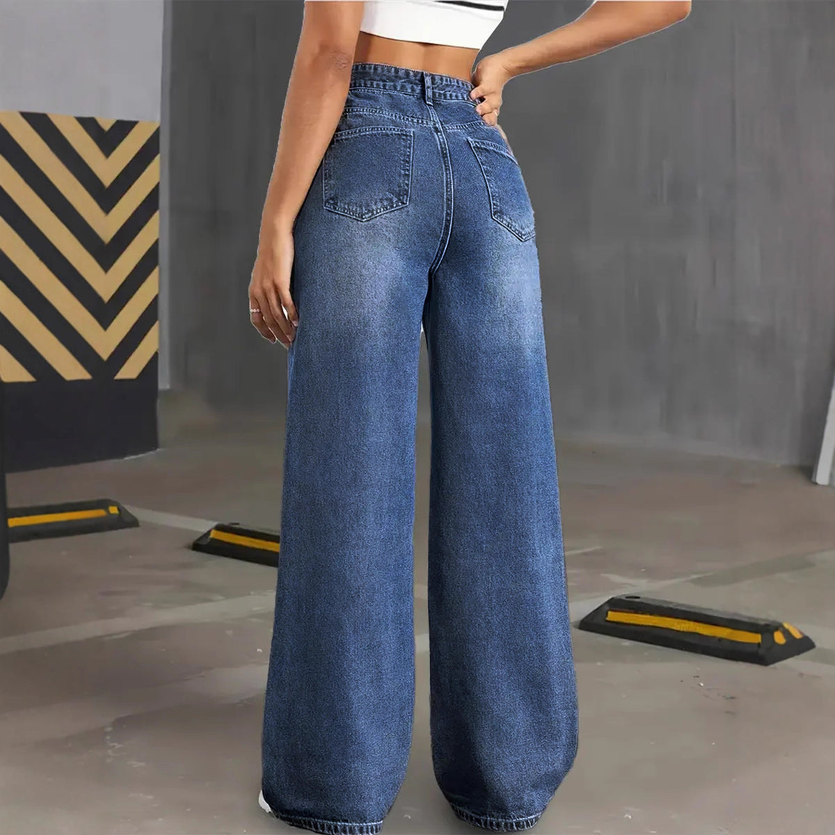 Women's Casual High-Waist Straight-Leg Jeans — product view