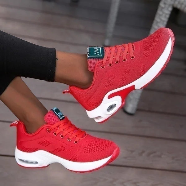 Women's Lightweight Athletic Walking Shoes — product view
