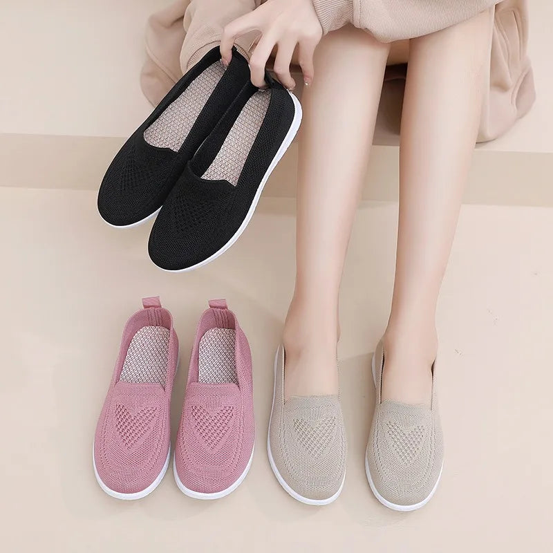 Women's Flat Air-Mesh Walking Shoes — product view