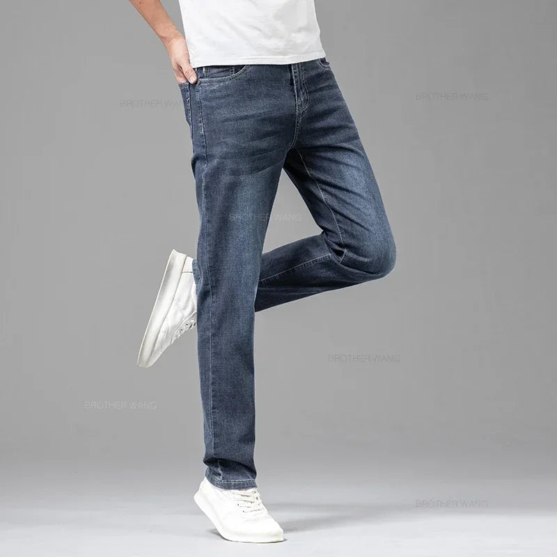 Men's Light Gray Straight-Leg Stretch Denim Jeans - Lightweight — product view