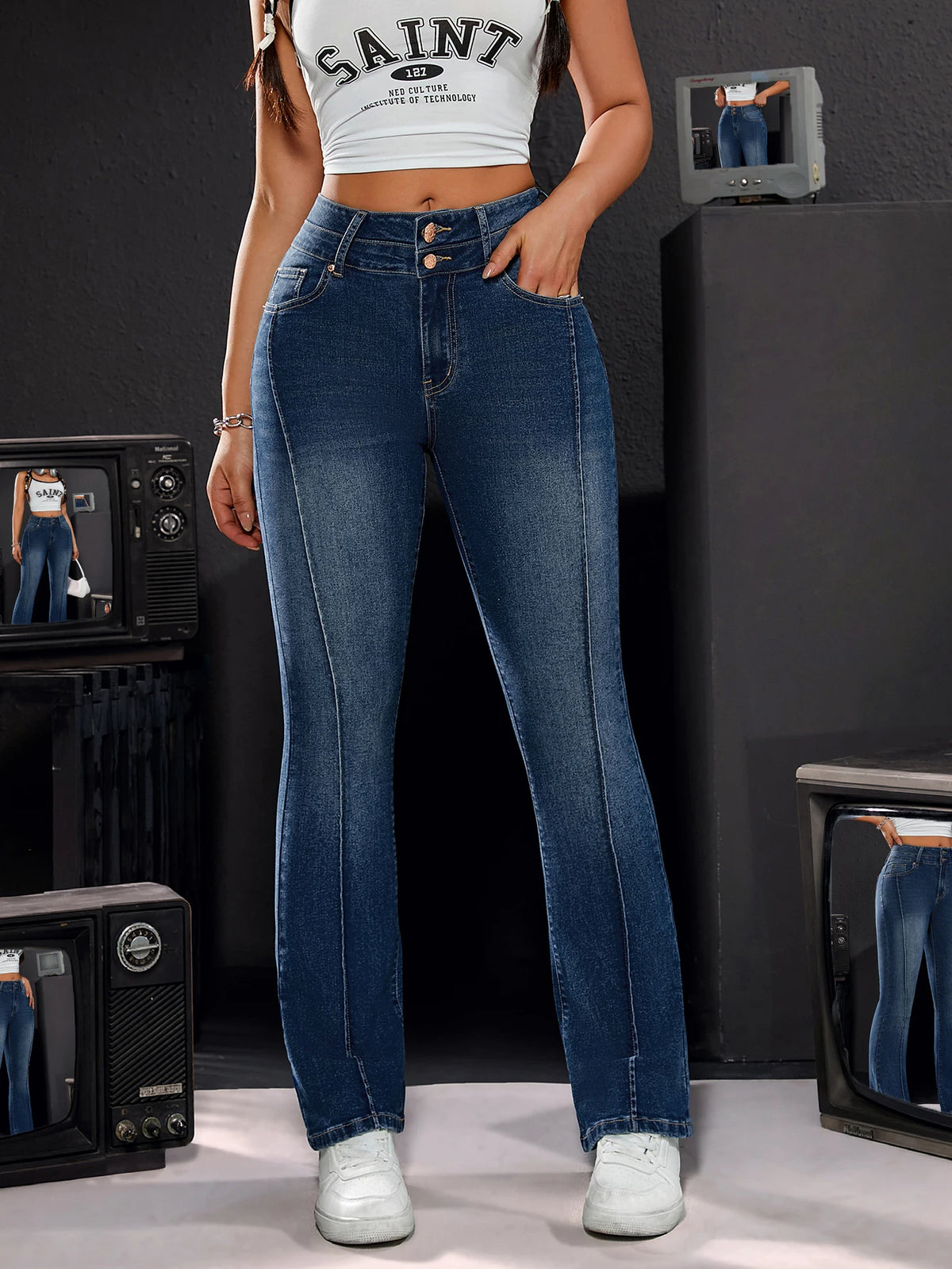 Women's High-Waist Straight-Leg Stretch Jeans — product view