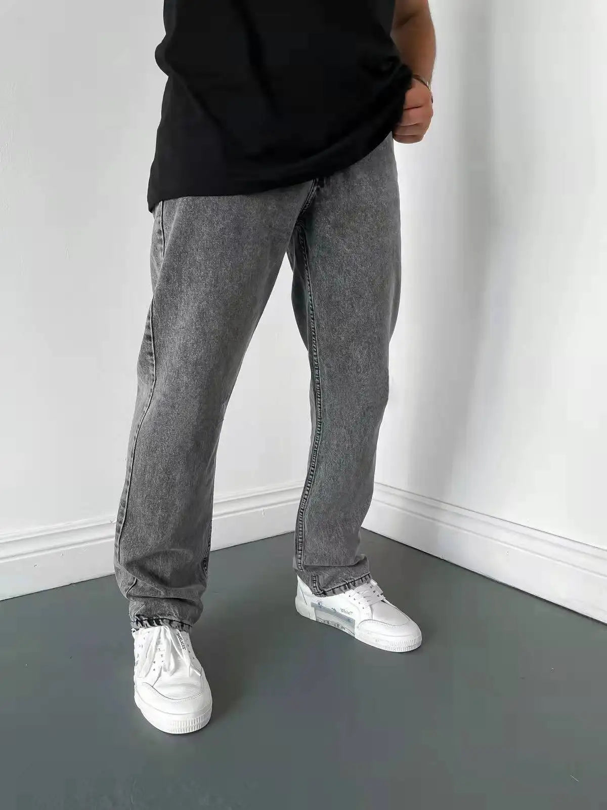Men's Blue Straight-Leg Stretch Denim Jeans - Lightweight — product view