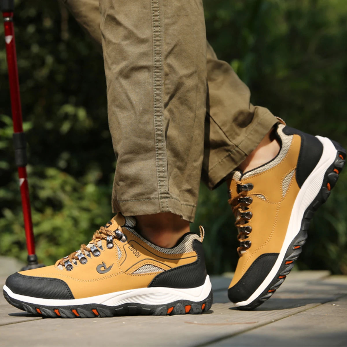 Men's Lightweight Outdoor Sneakers