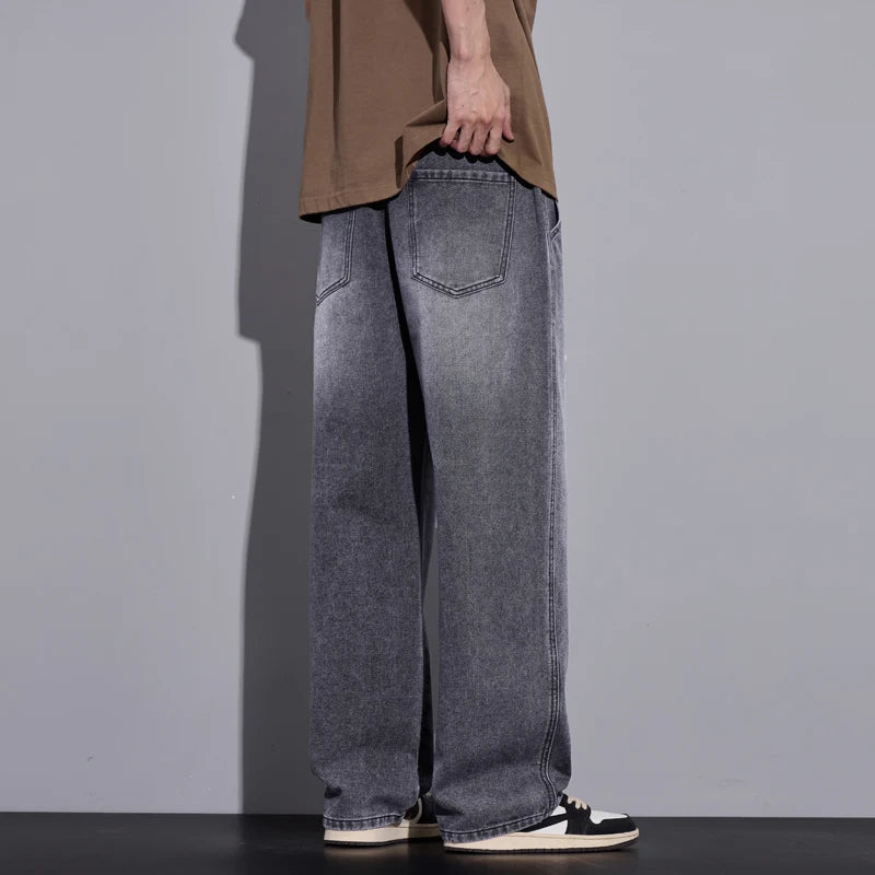 Men's Wide-Leg Stretch Denim Jeans — product view