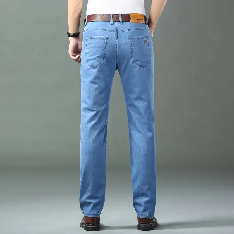 Men's Straight-Leg Stretch Denim Jeans — product view