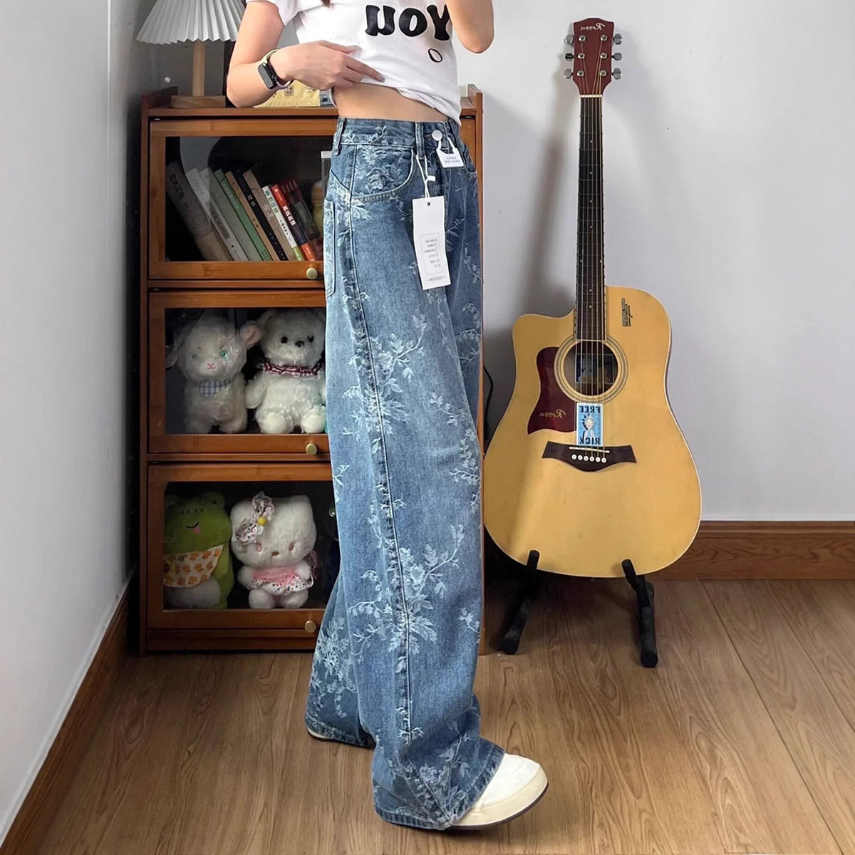 Women's High-Waist Embroidered Wide-Leg Jeans — product view