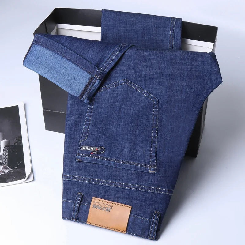 Men's Straight-Leg Stretch Denim Jeans — product view