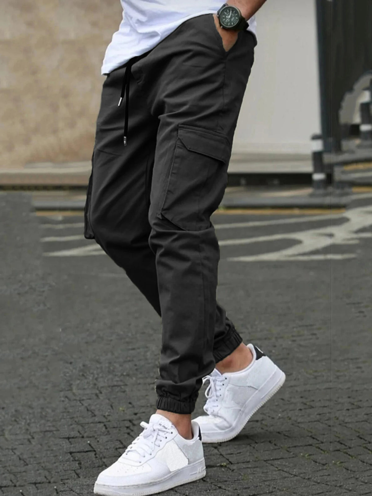 Men's Multi-Pocket Cuffed Workwear Pants — product view
