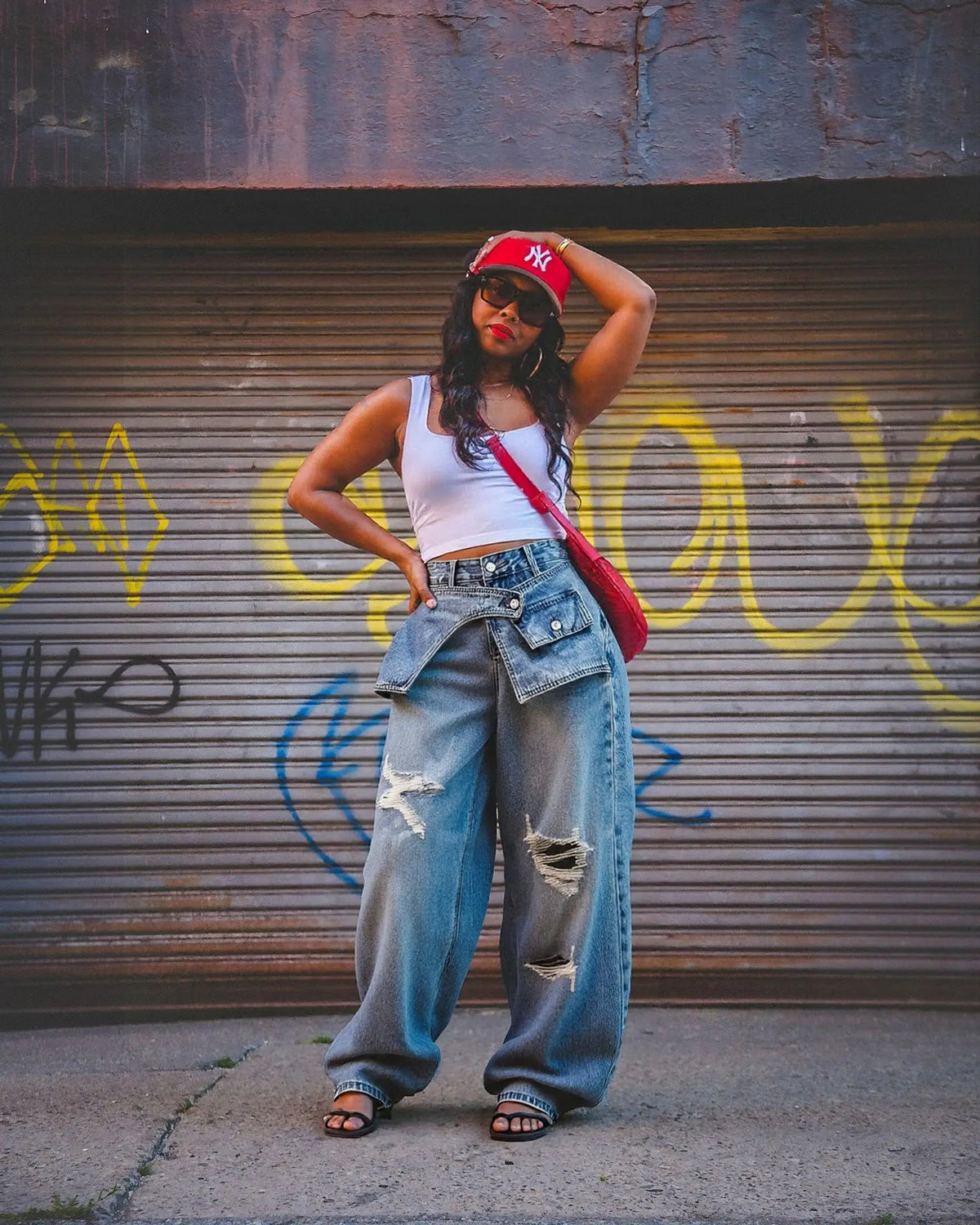 Women's Mid-Rise Distressed Straight-Leg Jeans — product view