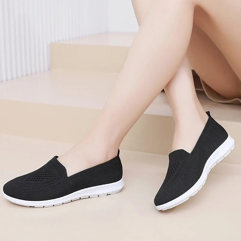 Women's Flat Air-Mesh Walking Shoes — product view