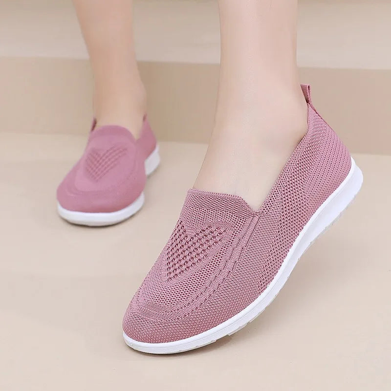Women's Flat Air-Mesh Walking Shoes — product view