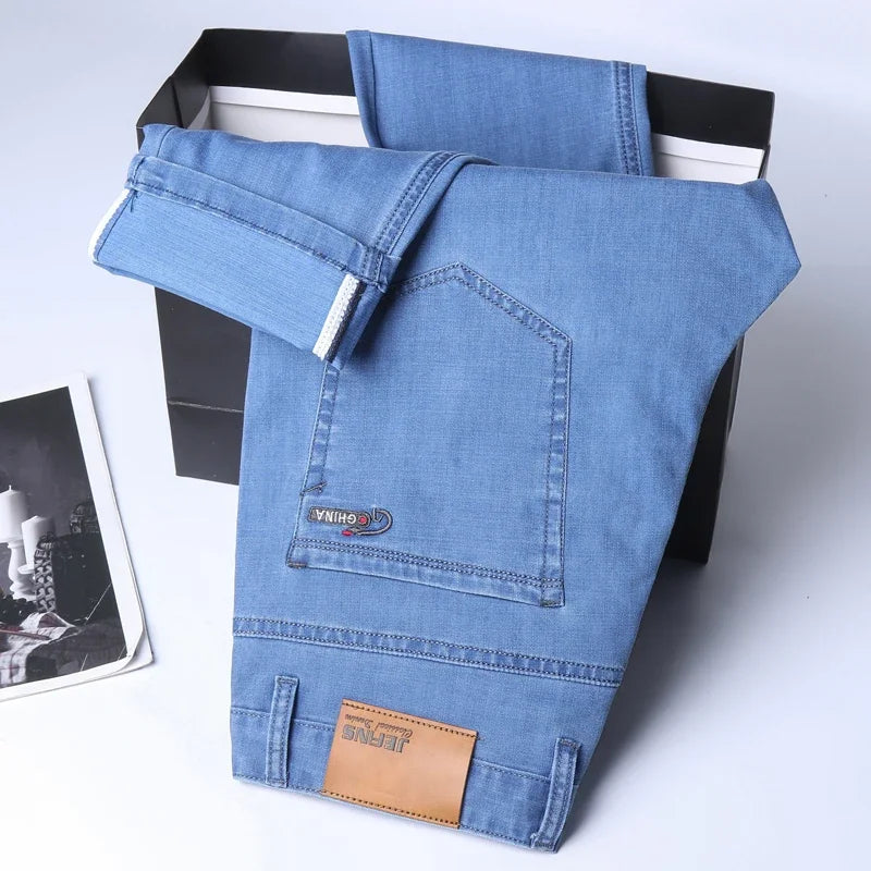 Men's Straight-Leg Stretch Denim Jeans — product view