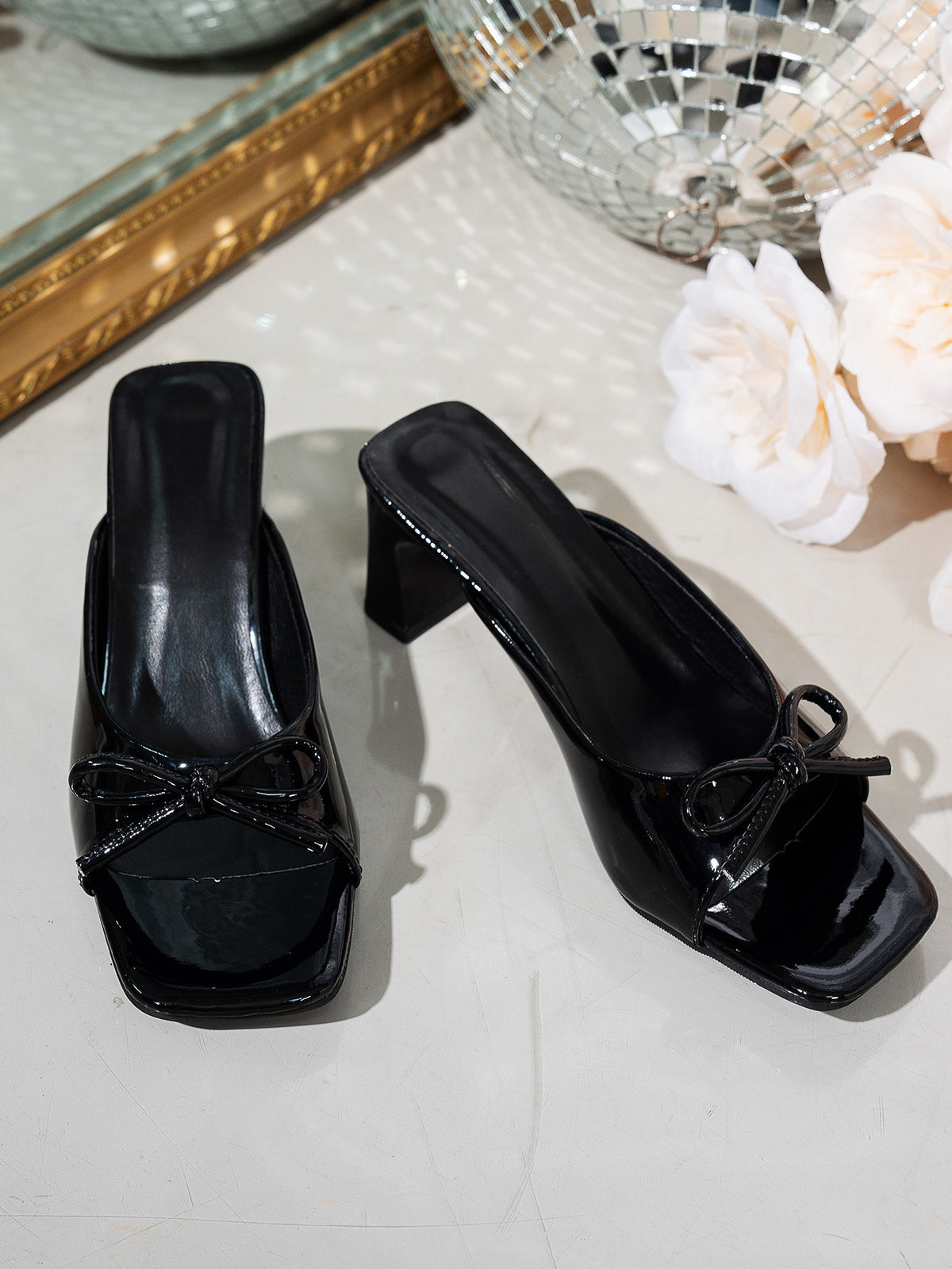 Women's Bow Detail Square-Toe Block Heel Sandals
