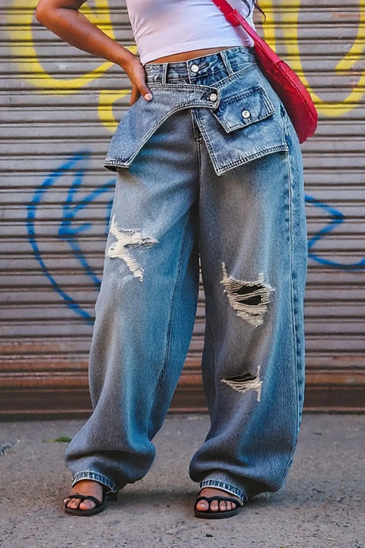 Women's Mid-Rise Distressed Straight-Leg Jeans — product view