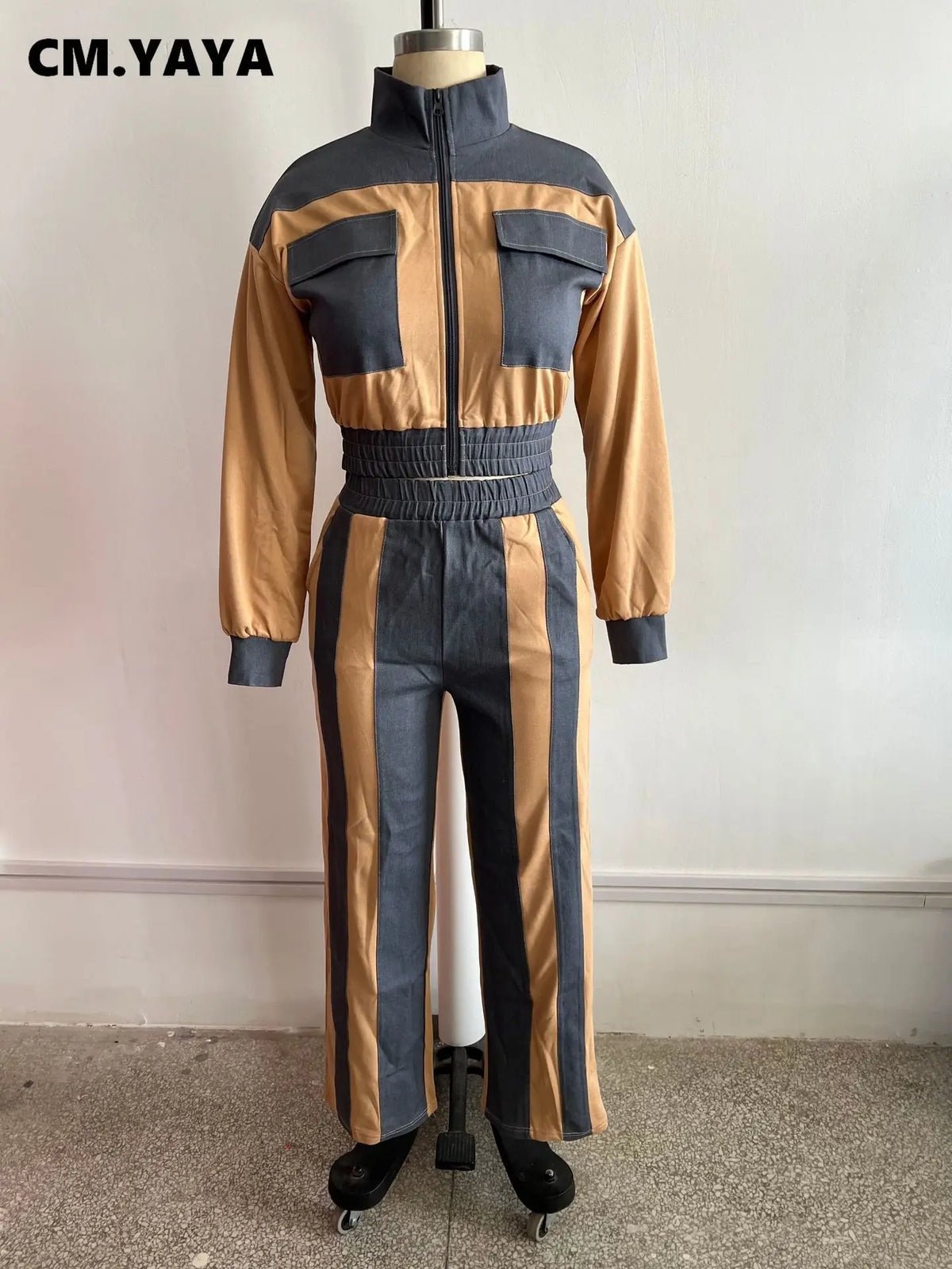 Women's Relaxed Jacket & Cargo Pants Set
