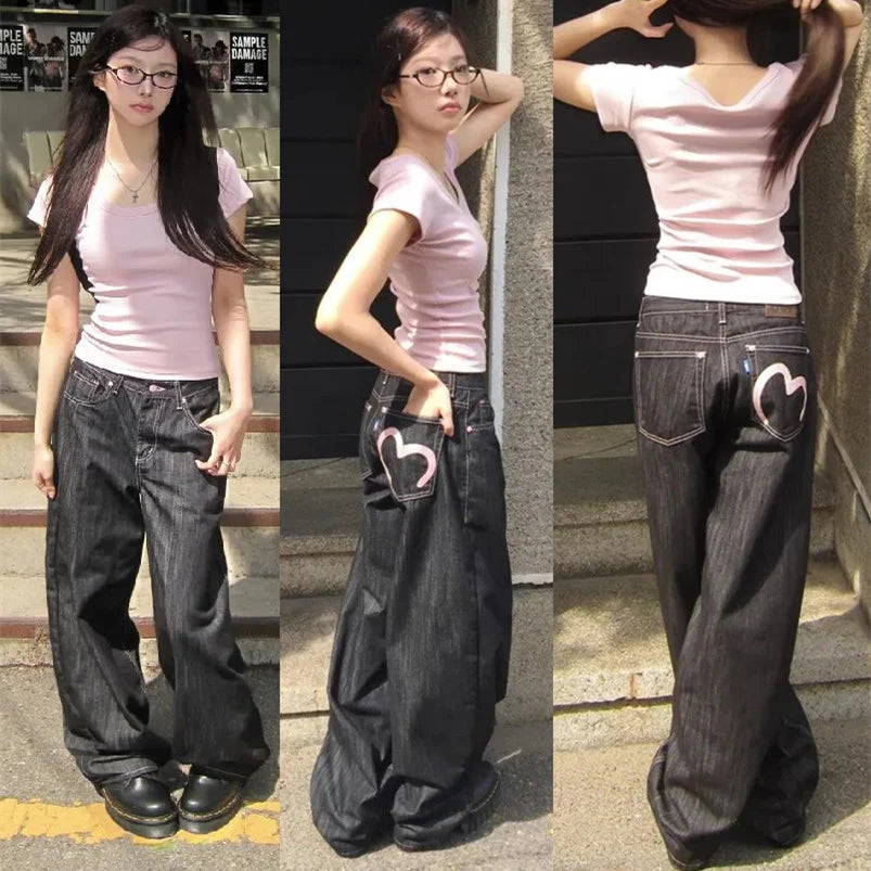 Women's Retro Wide-Fit Baggy Jeans — product view