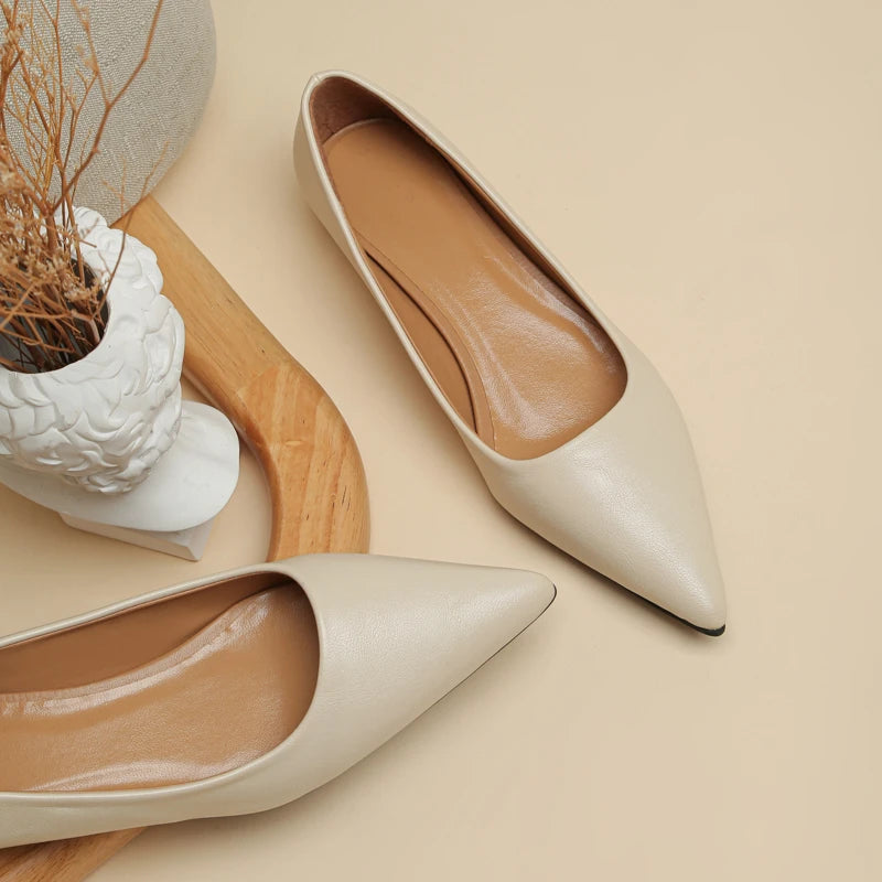 Women's Pointed-Toe Block-Heel Pumps — product view