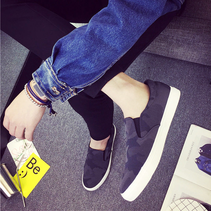 Men's Camouflage Canvas Slip-On Shoes — product view